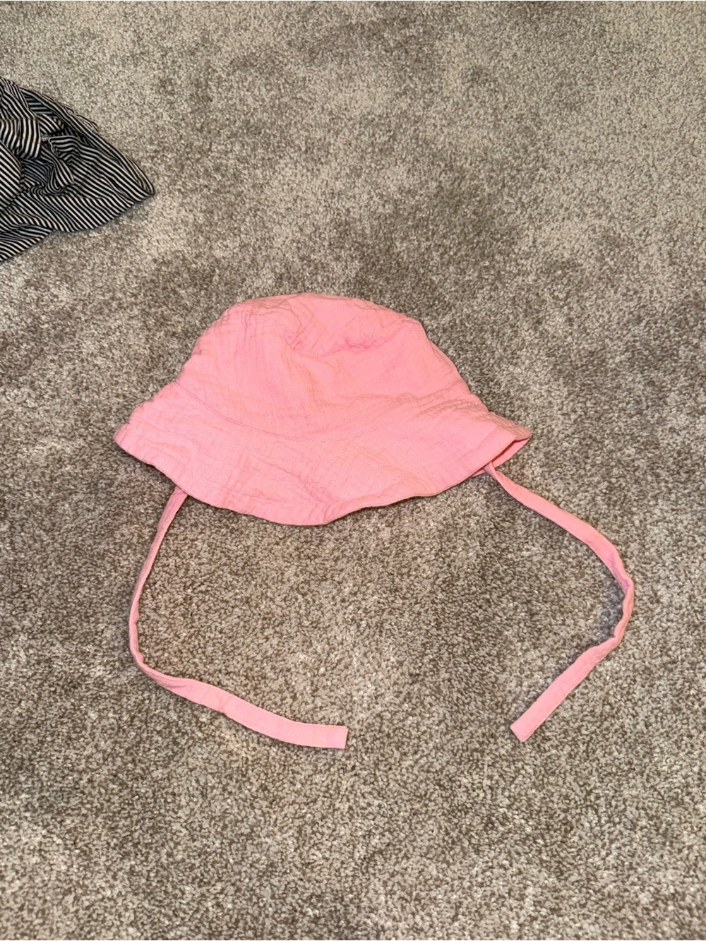 Hanna Andersson Pink Kids Bucket Hat with Chin Ties